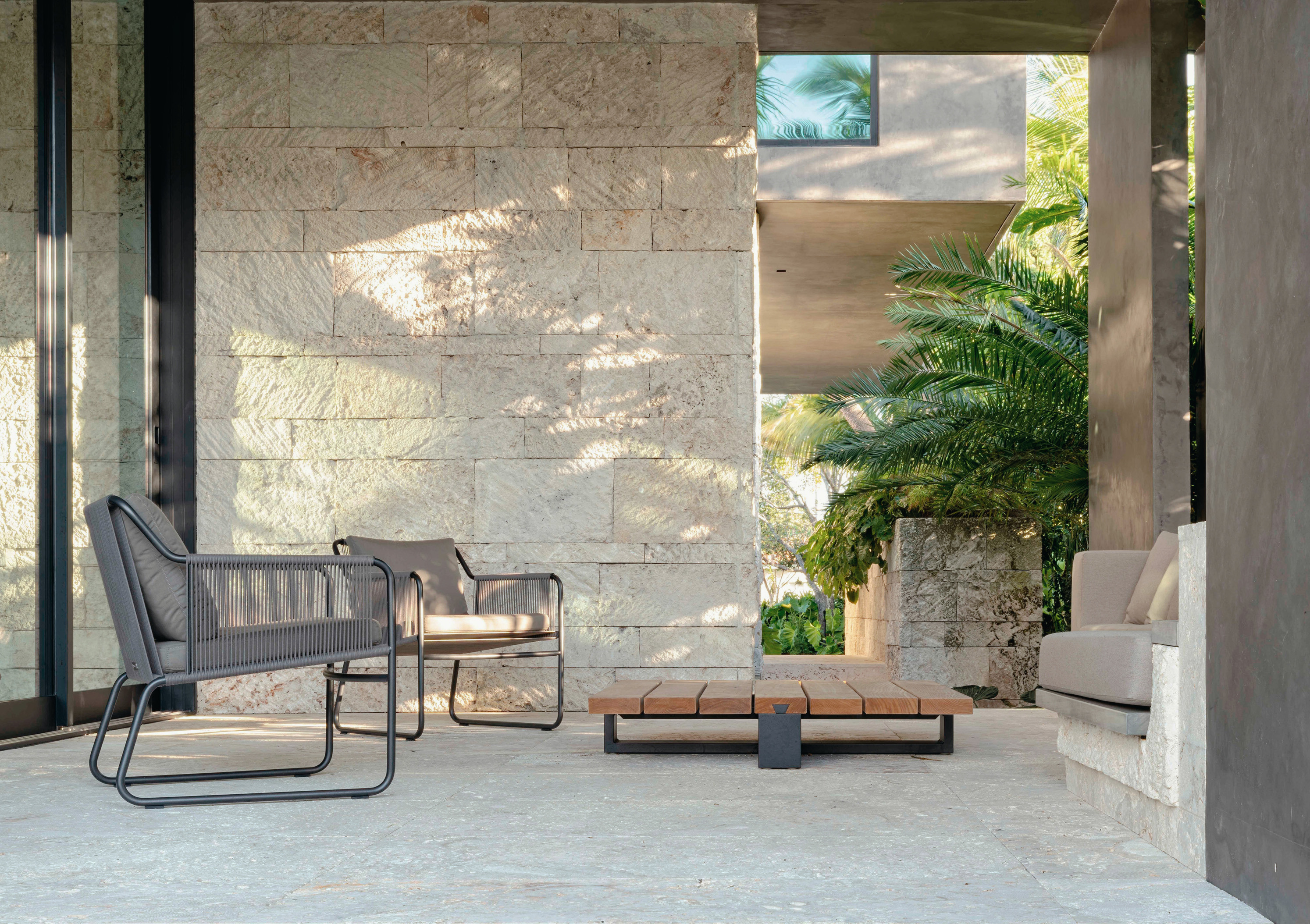 Janoura Residence